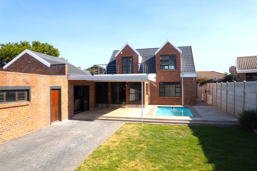 4 Bedroom Property for Sale in Noorsekloof Eastern Cape